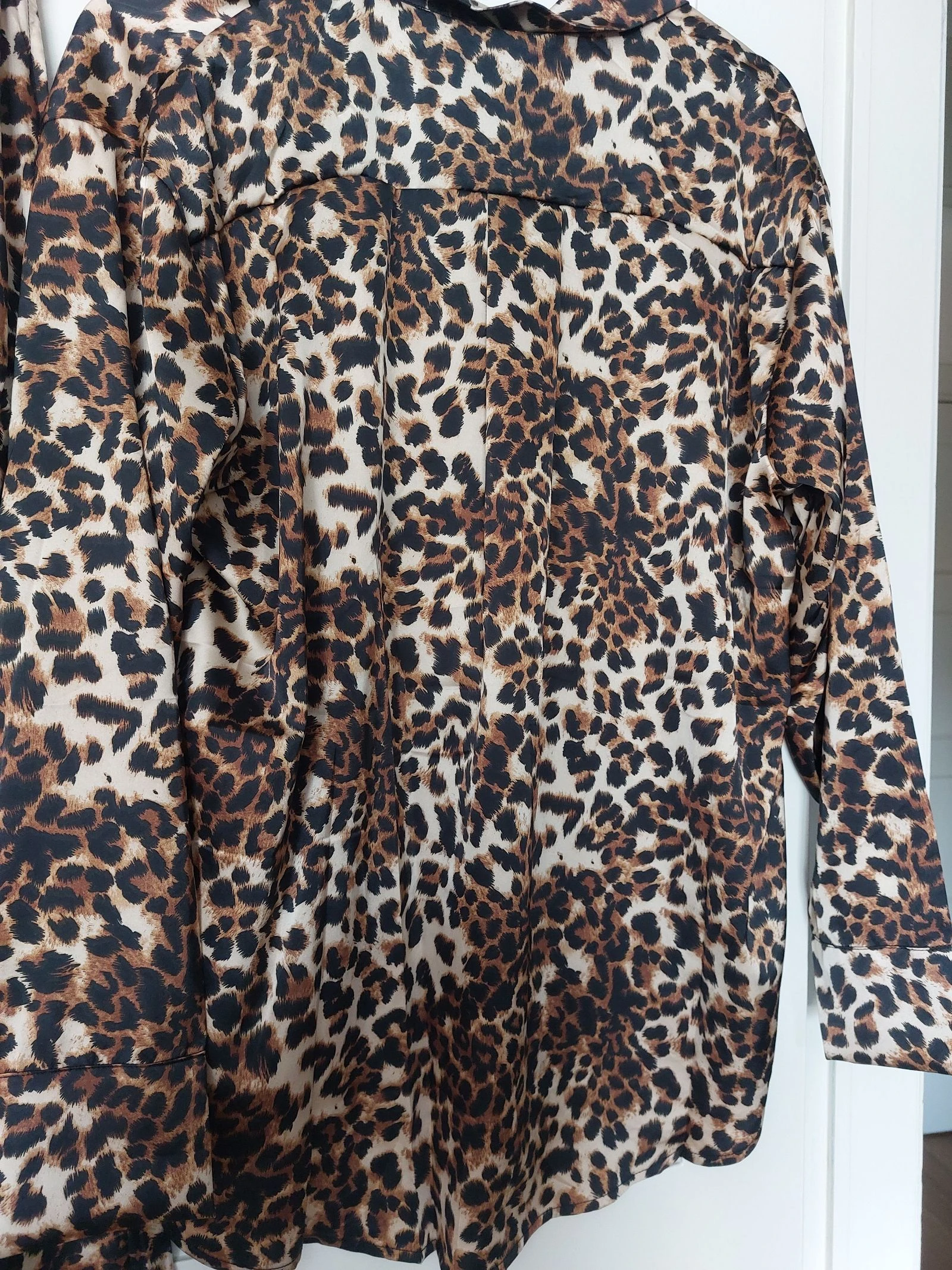 Ensemble pantalon et chemise léopard  – photo 3